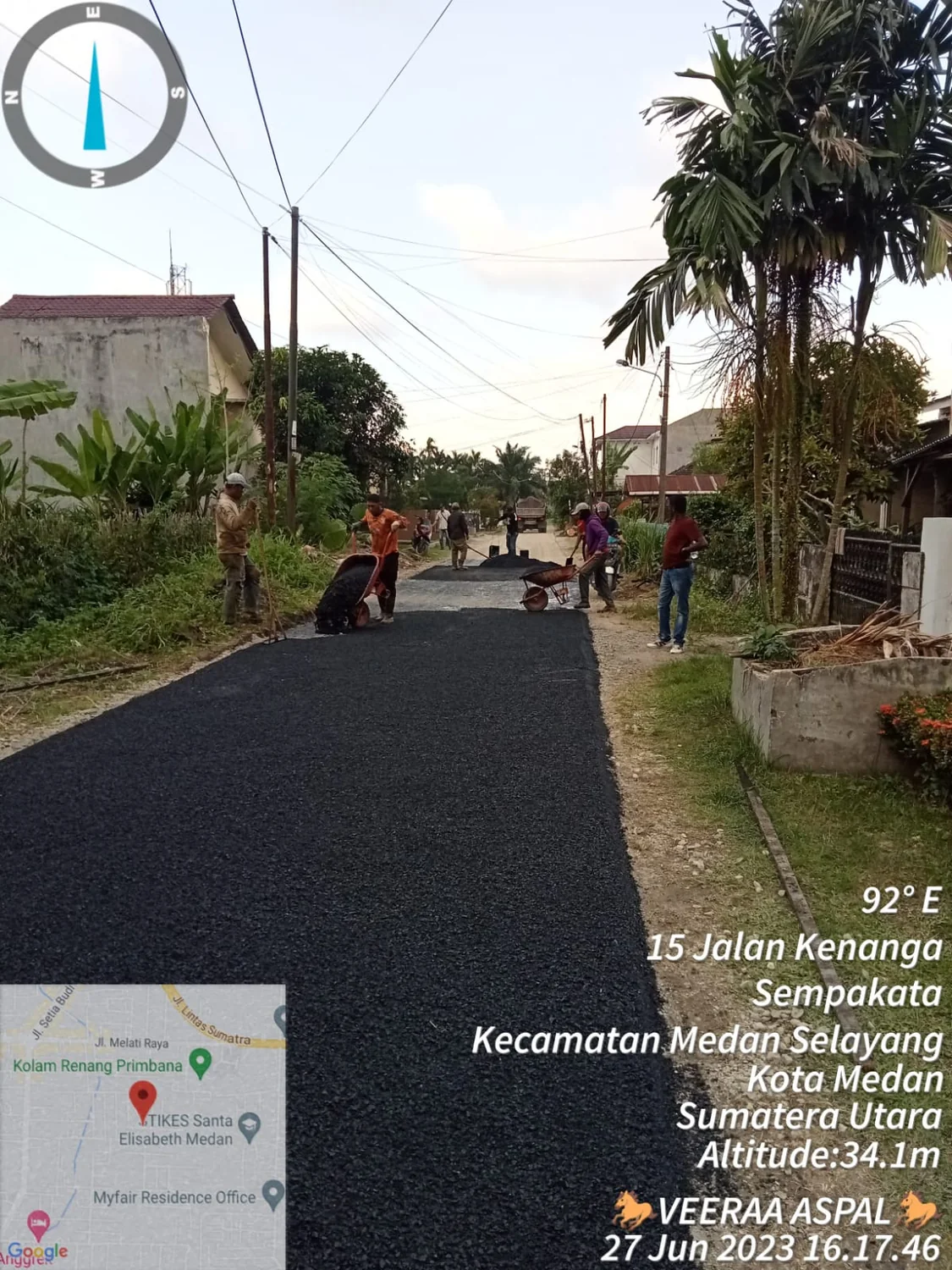 Progres pengaspalan jalan lingkungan Medan